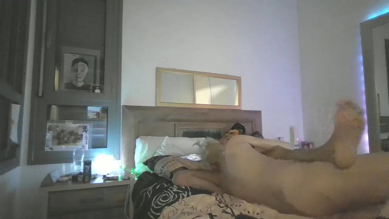 Avatar of hotcoupleby