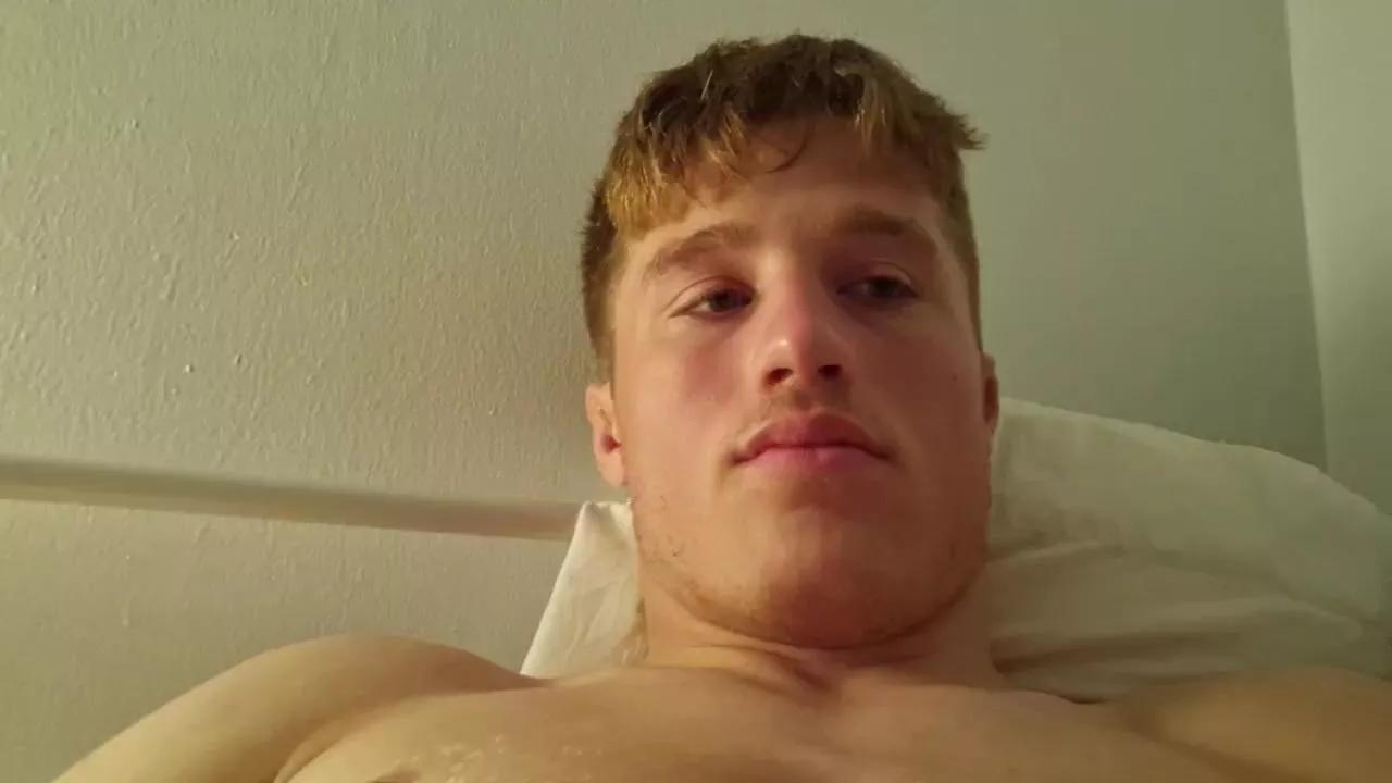 hotguy568 on Cam4 