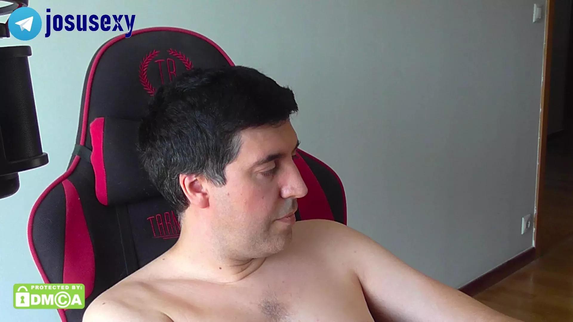 Offline hotliki on Cam4