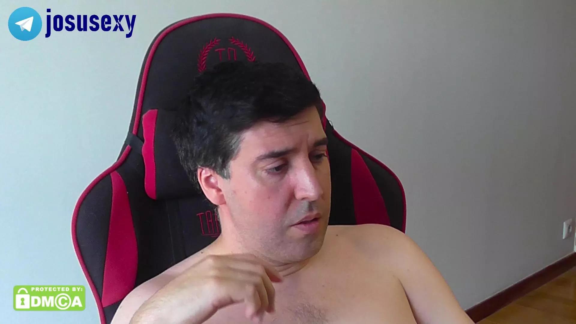 Offline hotliki on Cam4