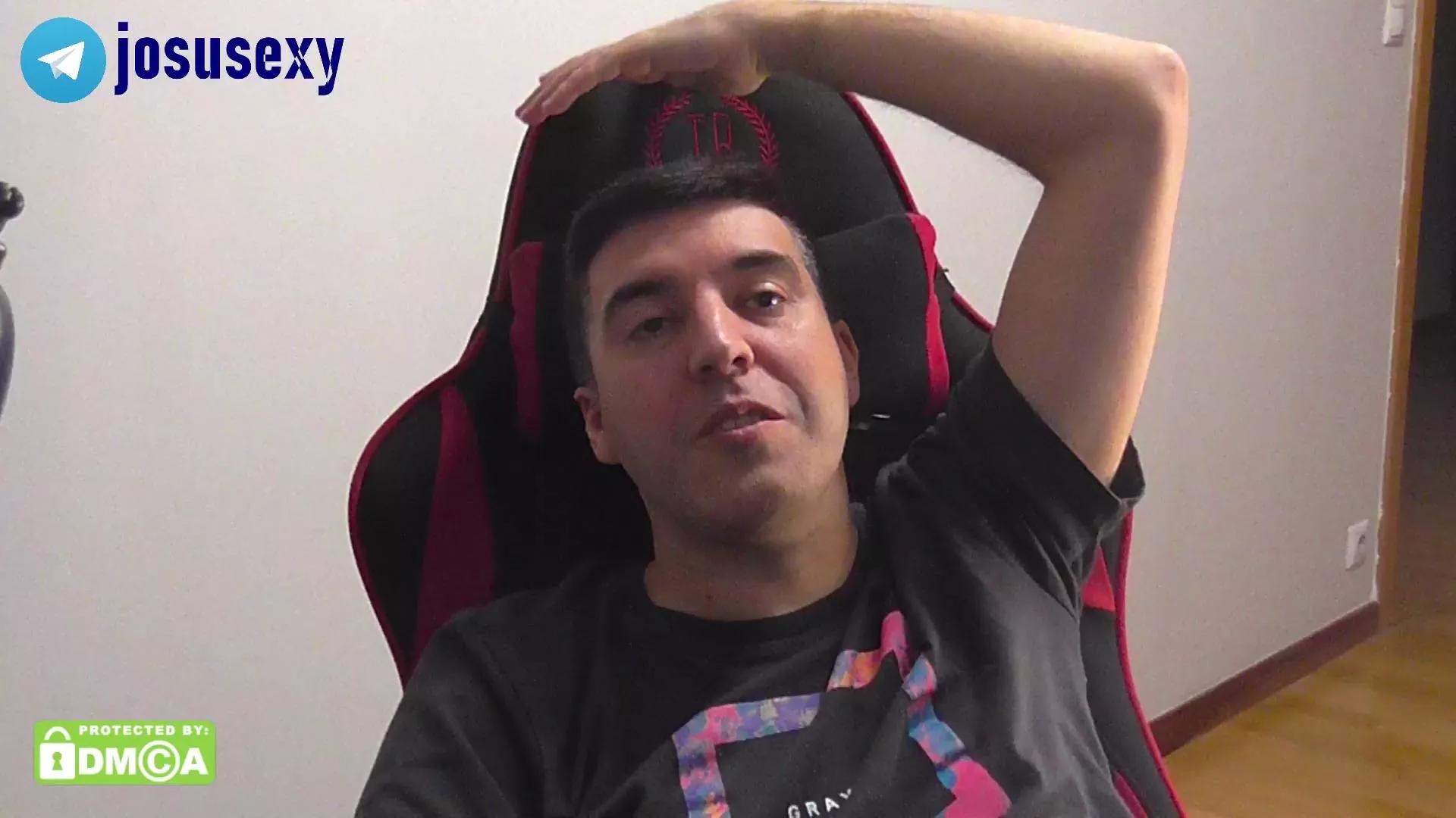 Offline hotliki on Cam4