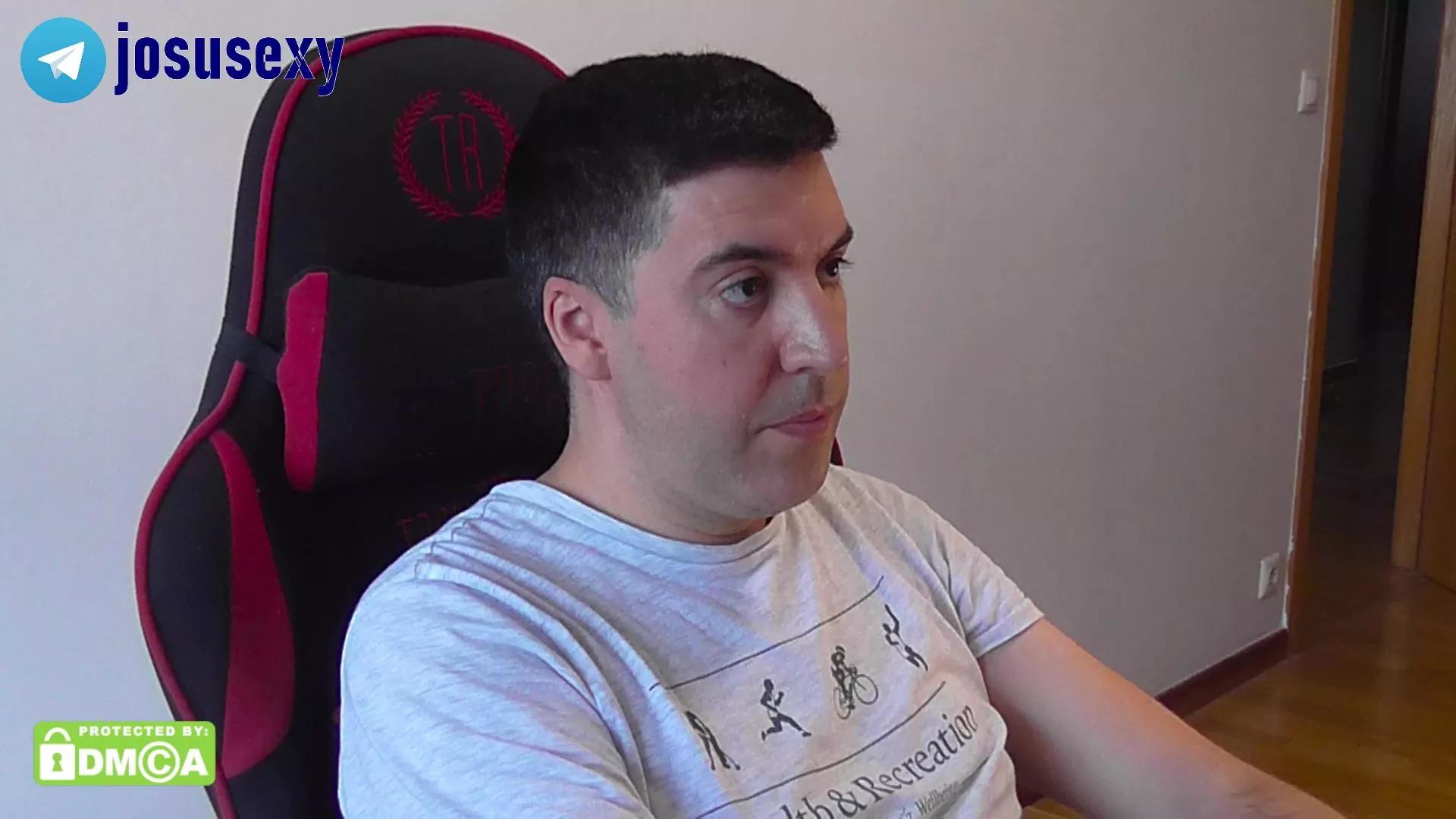 Offline hotliki on Cam4