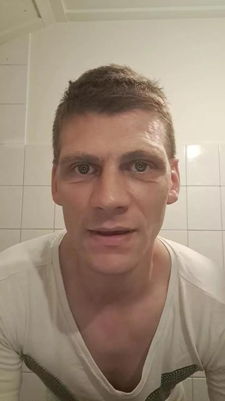 Offline Hotsexyboy89 on Cam4