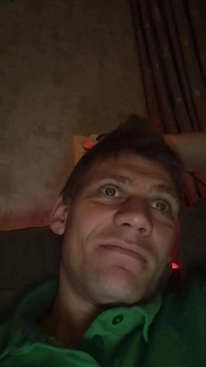 Offline Hotsexyboy89 on Cam4