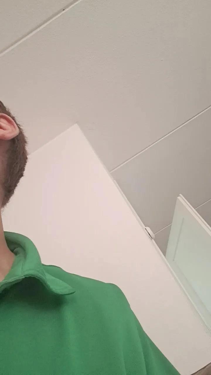 Offline Hotsexyboy89 on Cam4