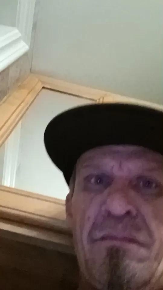 hottwheels42hot on Cam4 