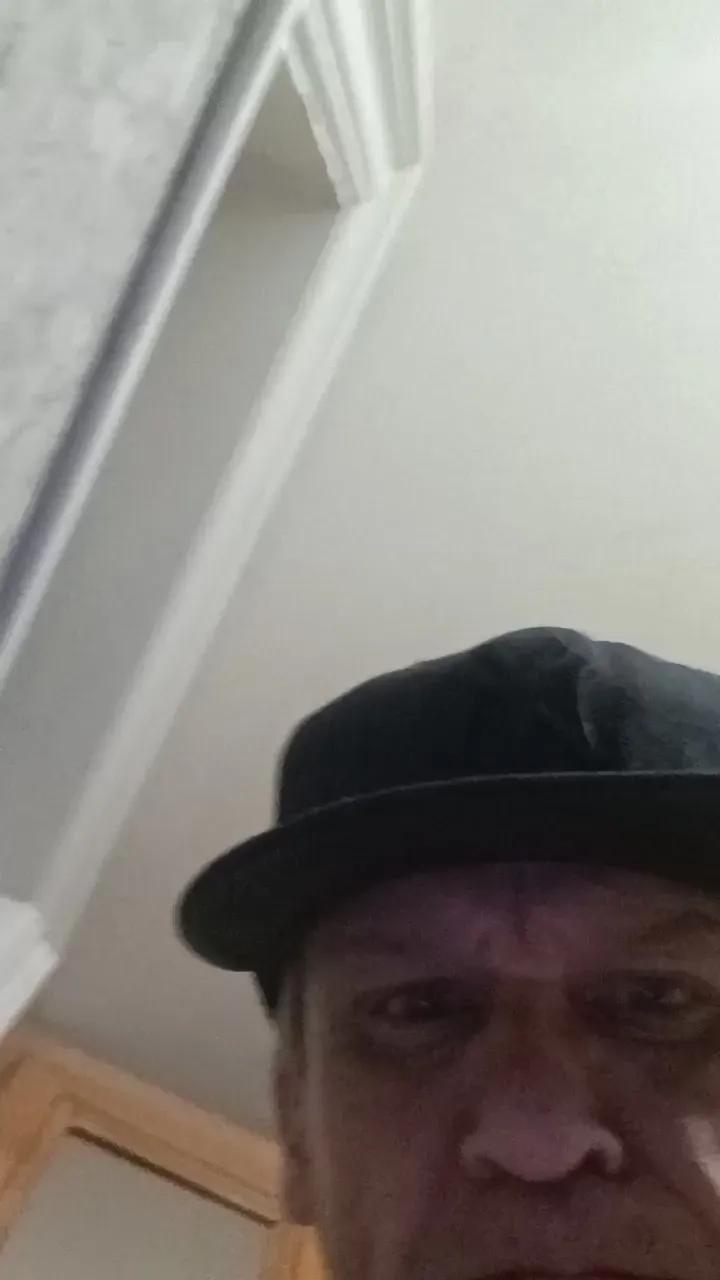 hottwheels42hot on Cam4 