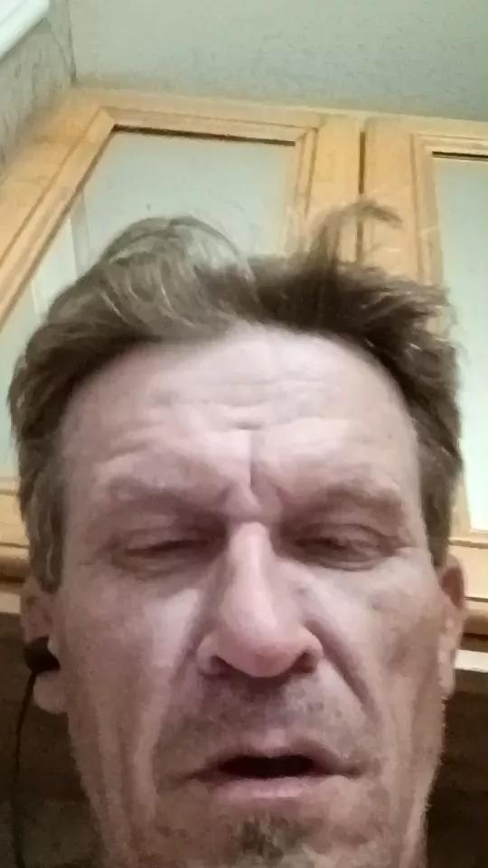 hottwheels42hot on Cam4 