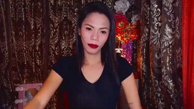 HugeCockMariane
