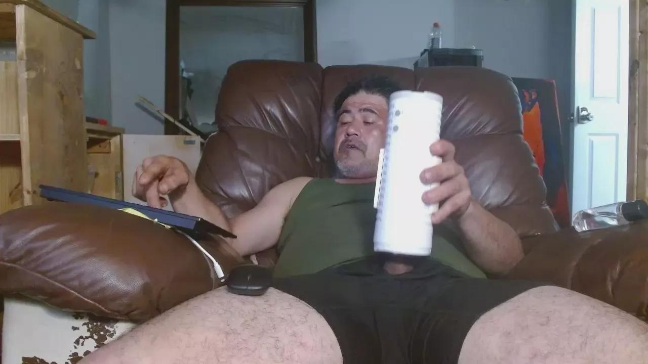 HughJanis on Cam4 