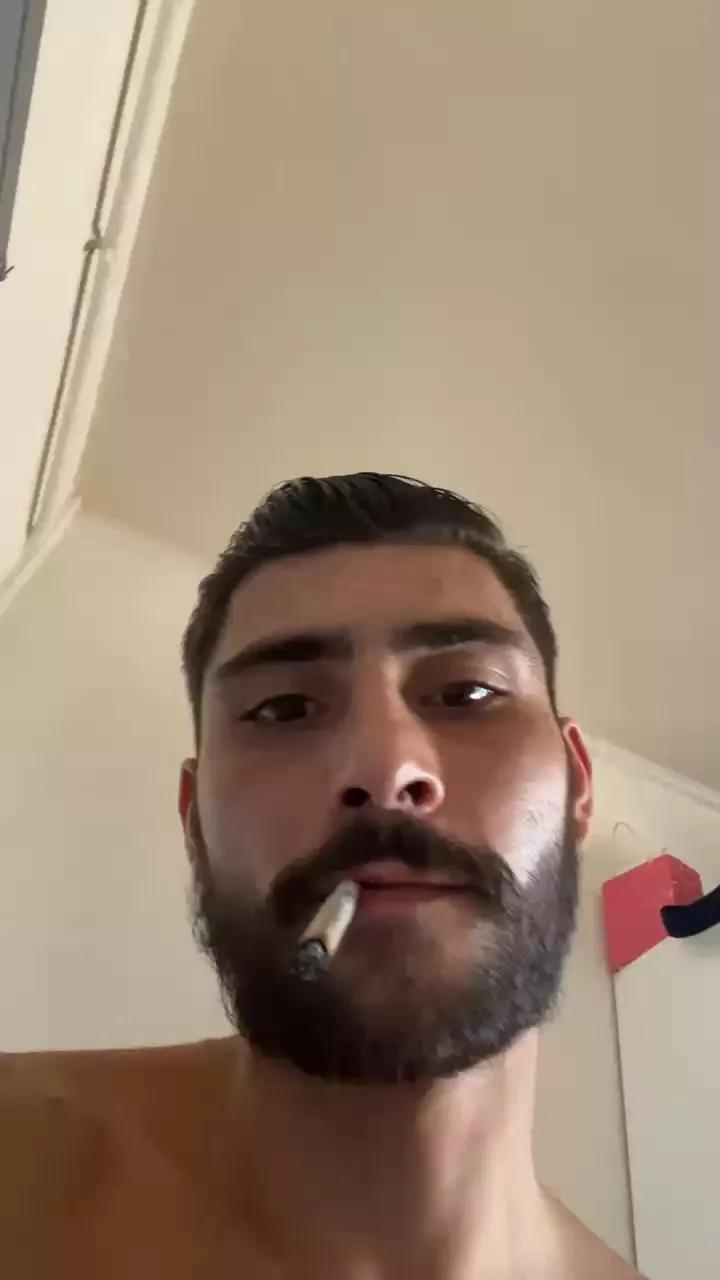 Hugobg34 on Cam4 