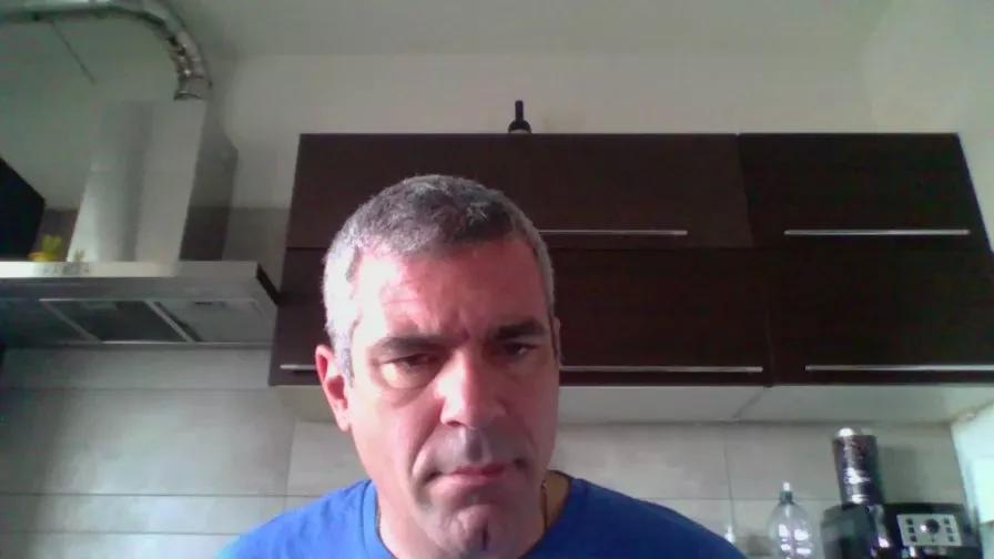 ilmioo21 on Cam4 
