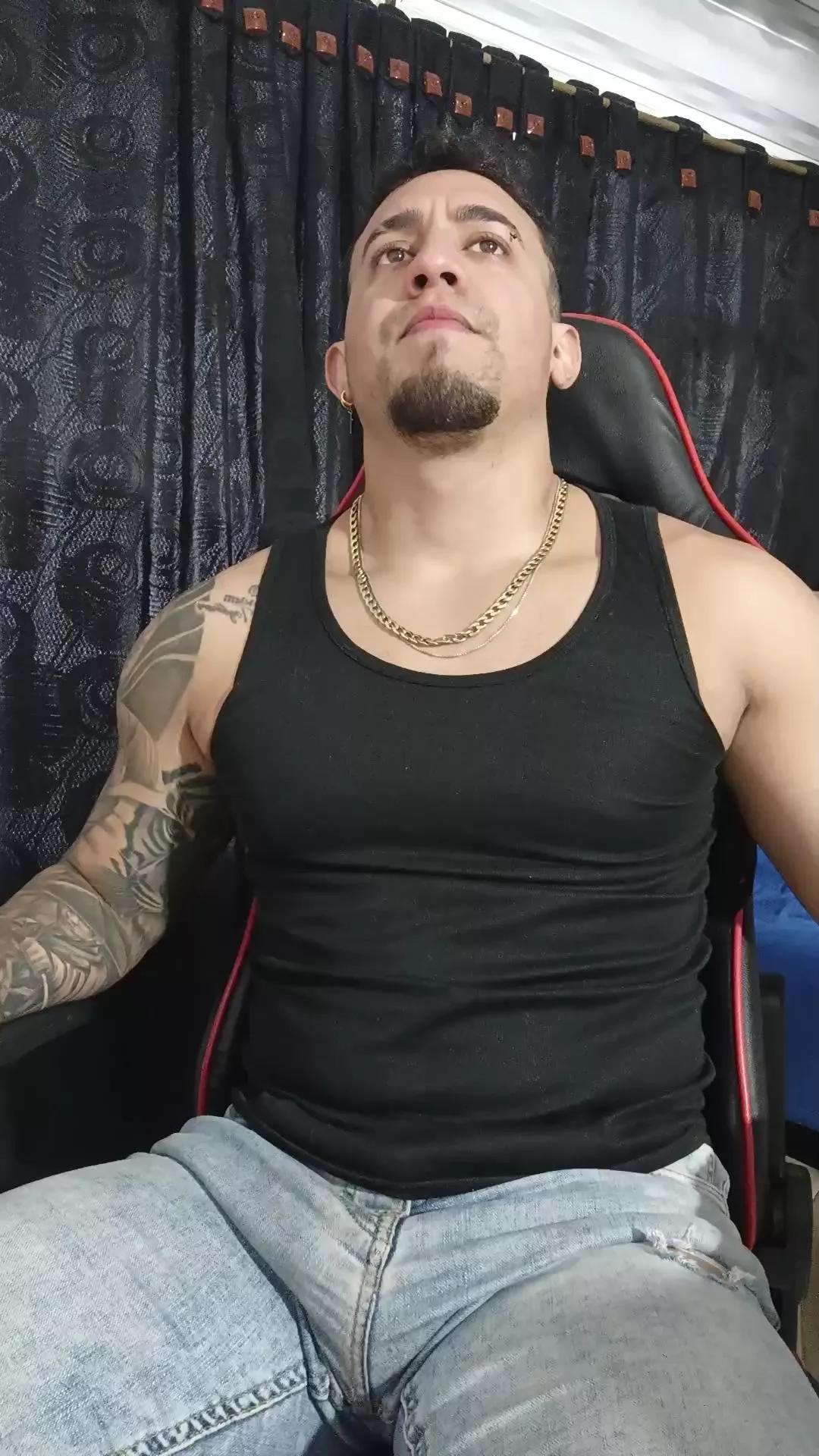 Im_massimo777 on Cam4 
