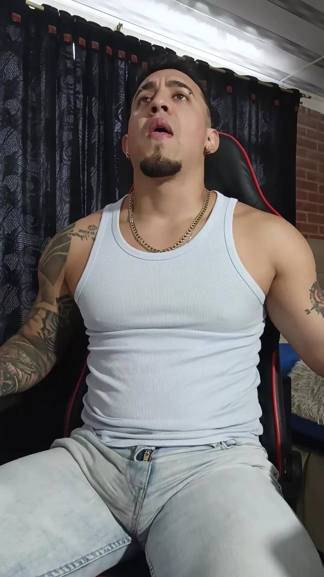 Im_massimo777 on Cam4 