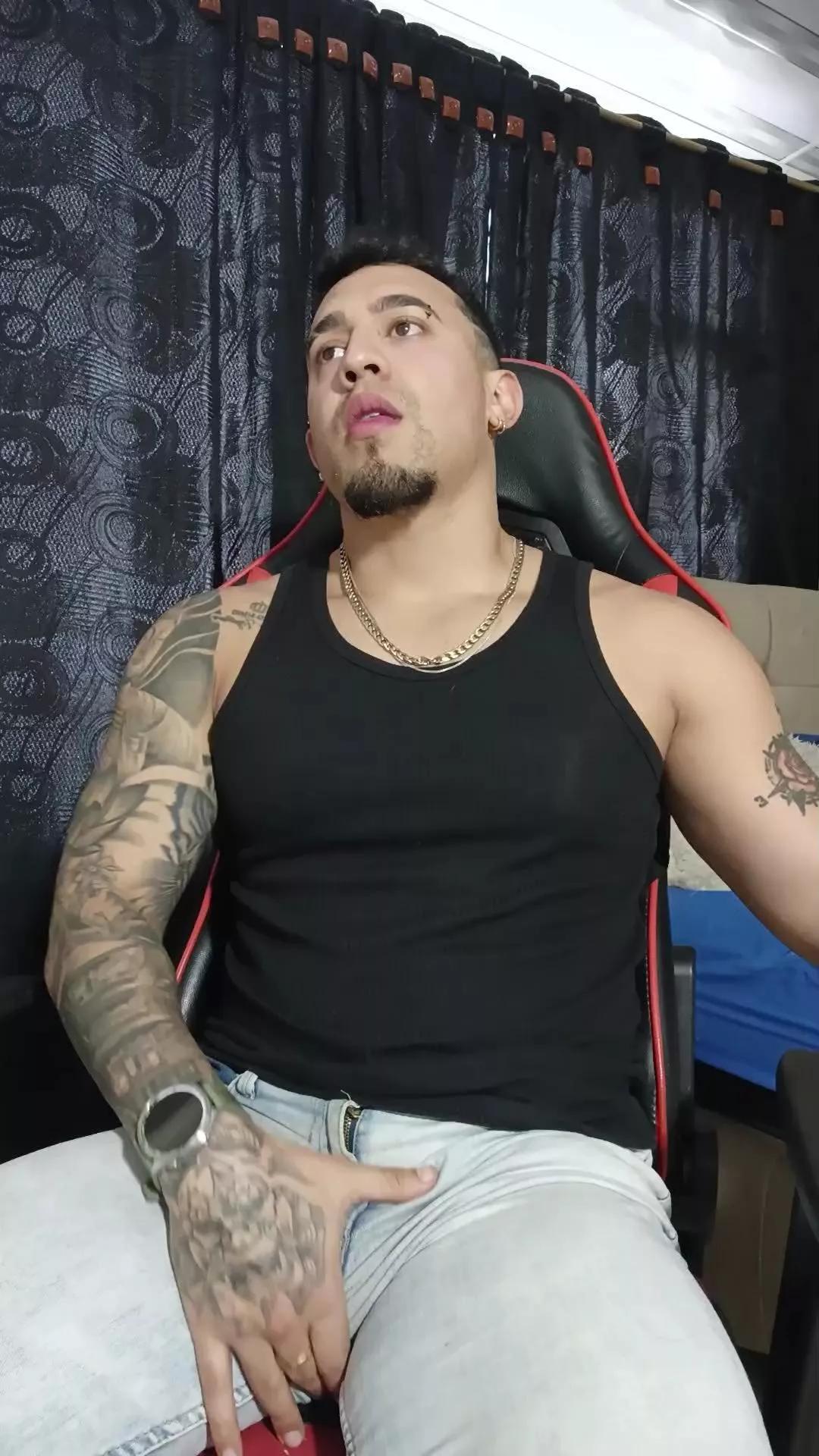 Im_massimo777 on Cam4 