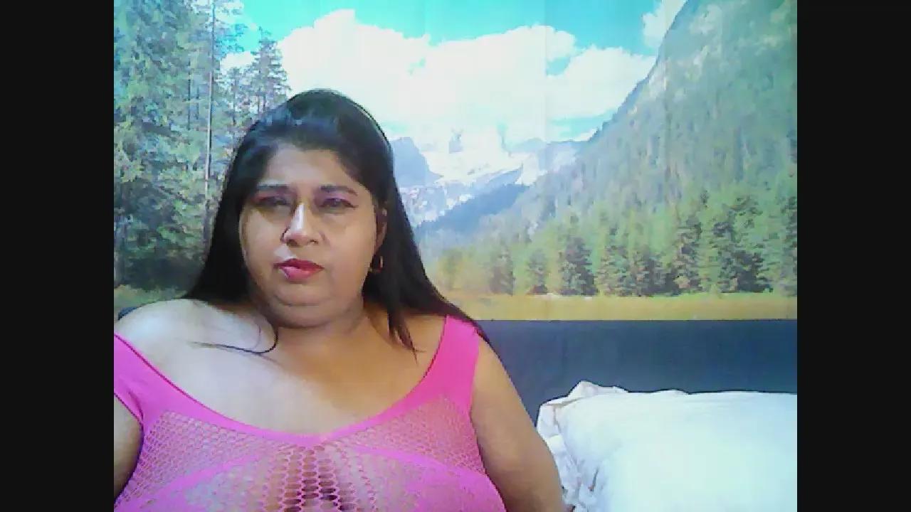 Indianhon3y on Cam4 