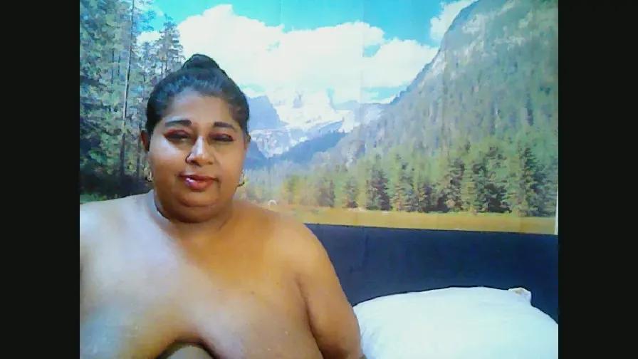 Indianhon3y on Cam4 