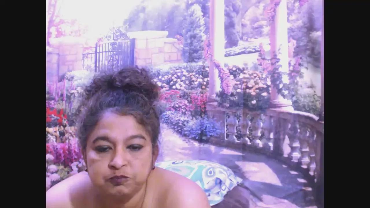 indianstar75 on Cam4 
