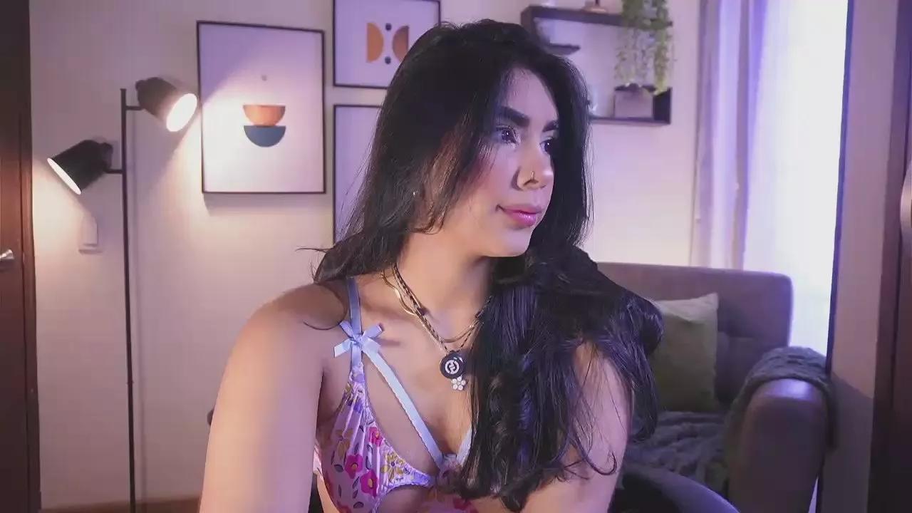 Isabella_dior on Cam4 