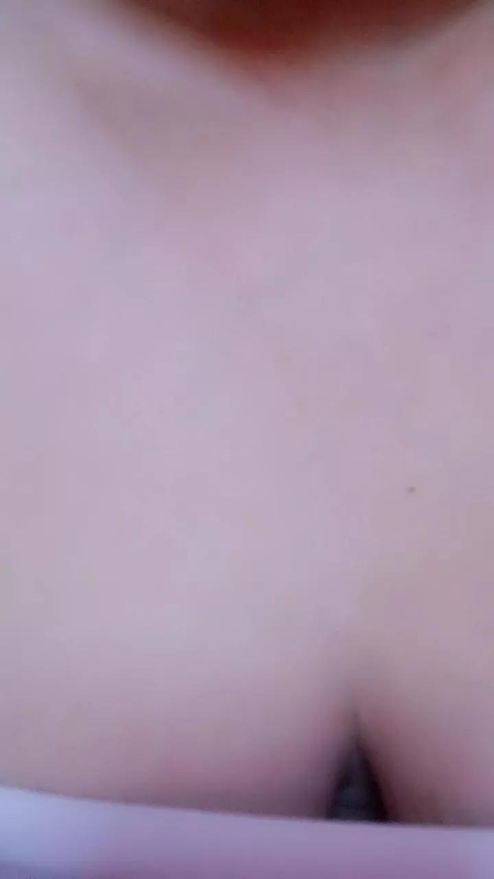 Offline isadelhot on Cam4