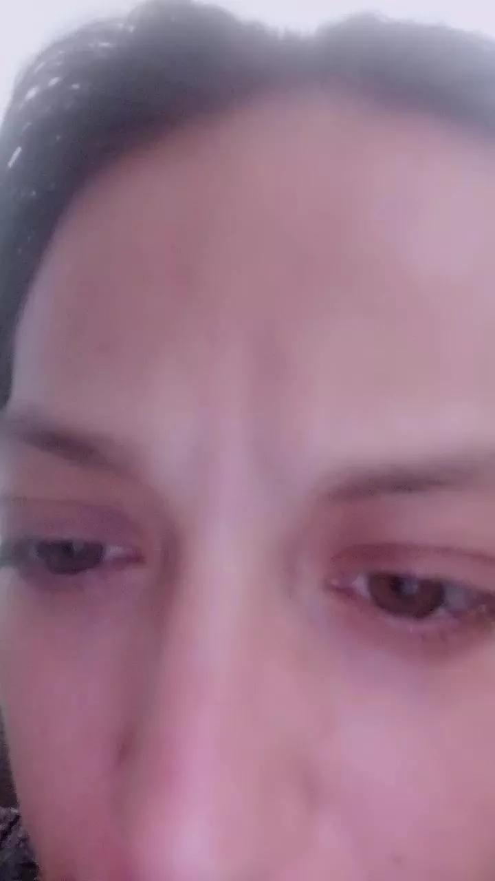 Offline isadelhot on Cam4