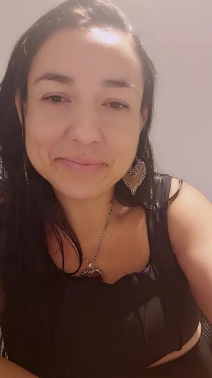 Offline Isadoradelicia on Cam4