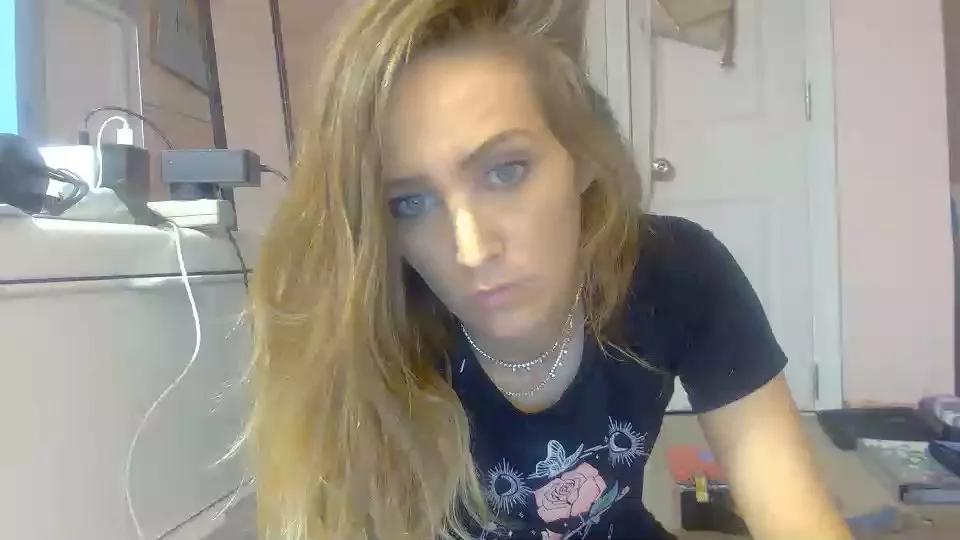 Itskhittyy on Cam4 