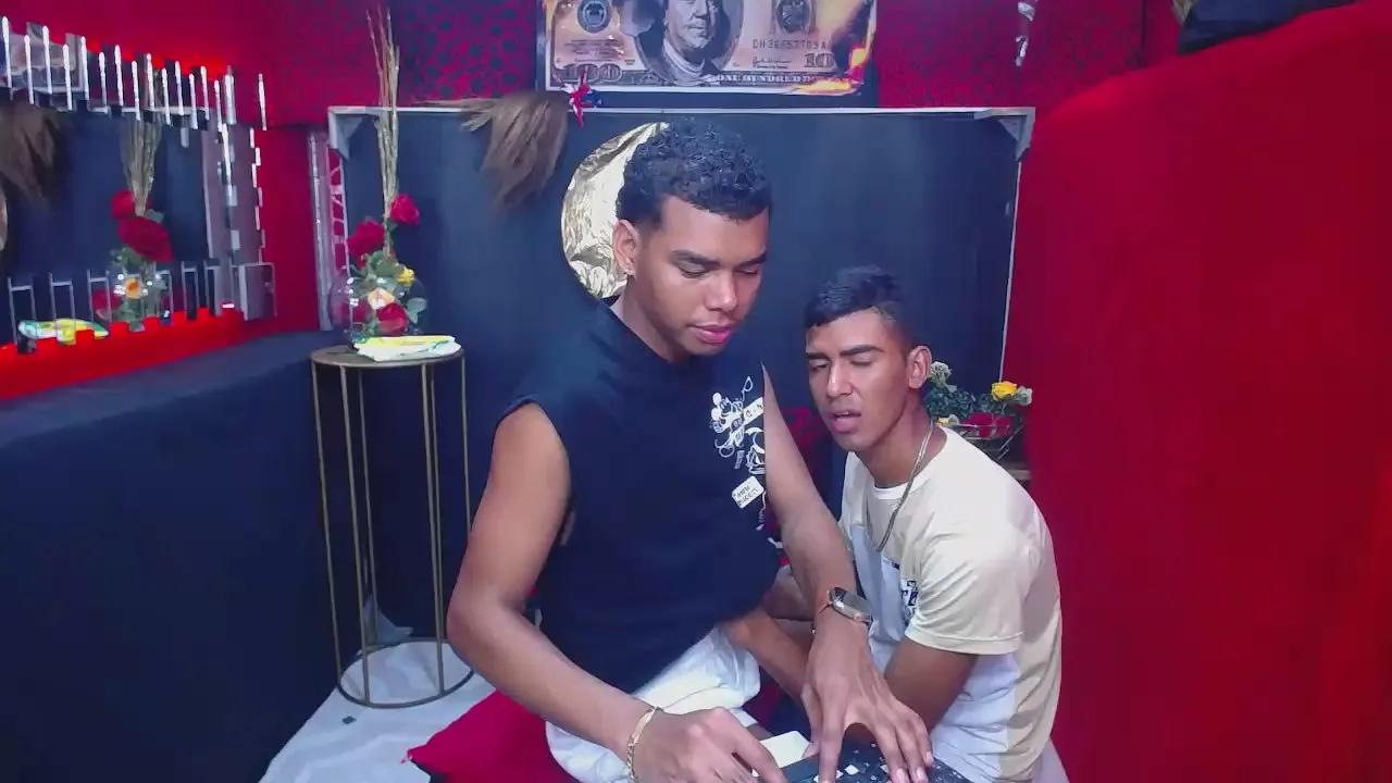 Offline JABBIGCOCK on Cam4