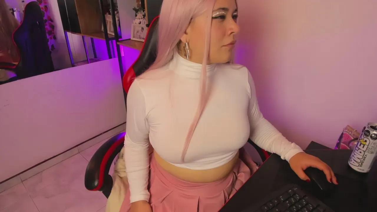 jade_brown_