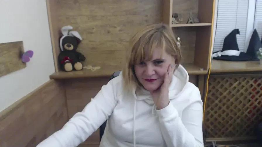 JanaLoveli on Cam4 