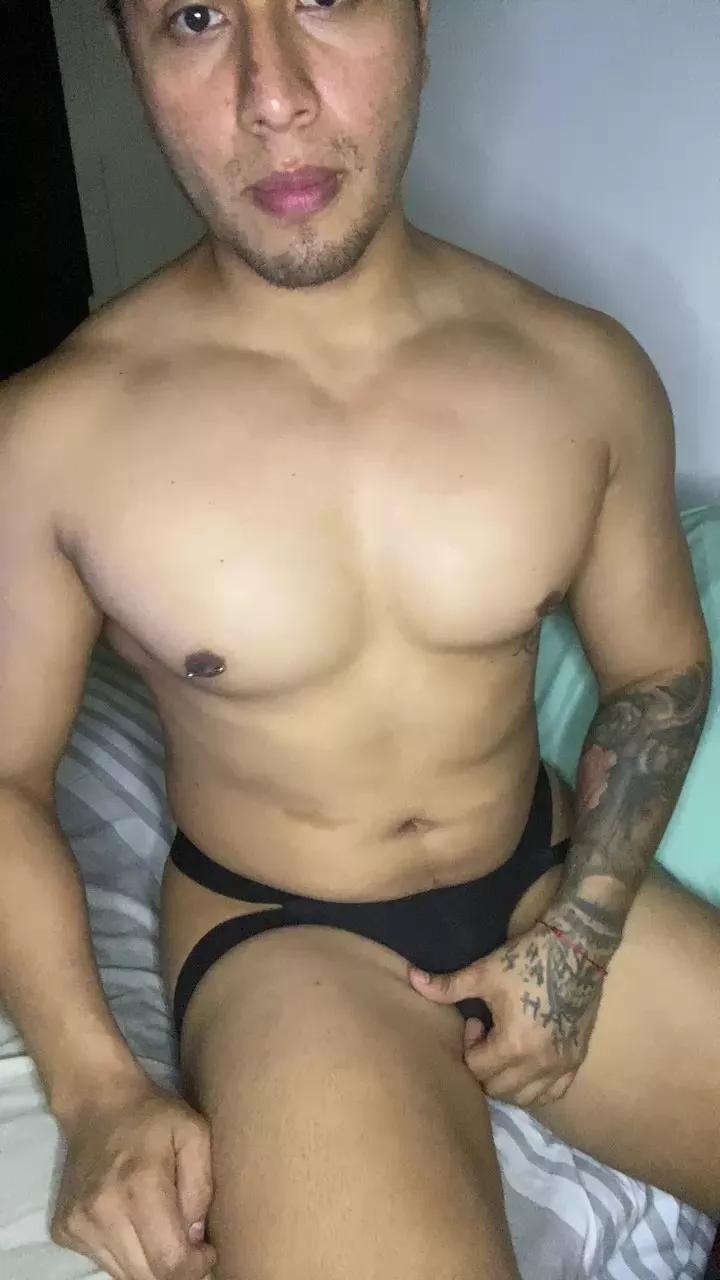 Jangel9595 on Cam4 