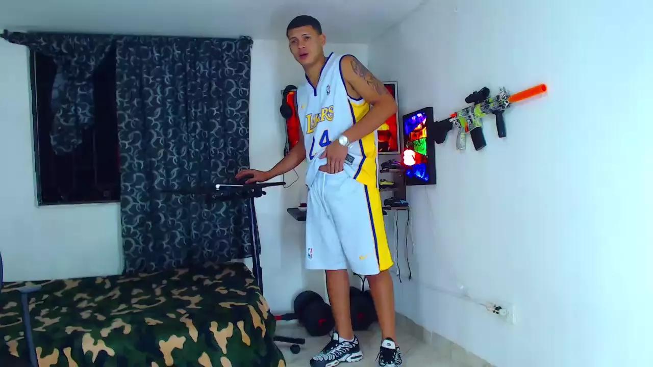 jefferson_horny on Cam4 