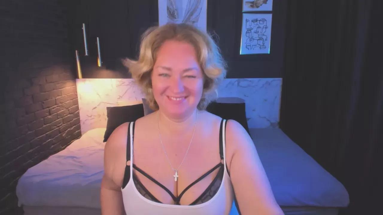 JenniferLight on Cam4 