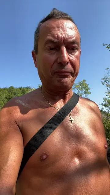 Offline joe653 on Cam4
