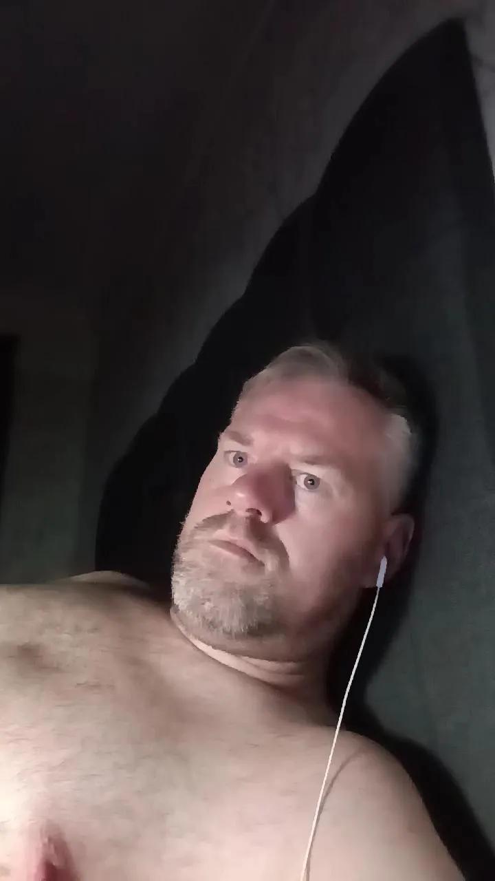jonnyx5 on Cam4 