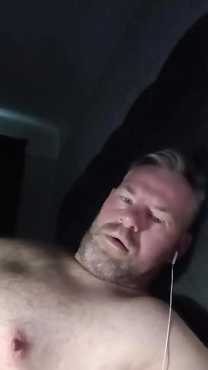 jonnyx5 on Cam4 