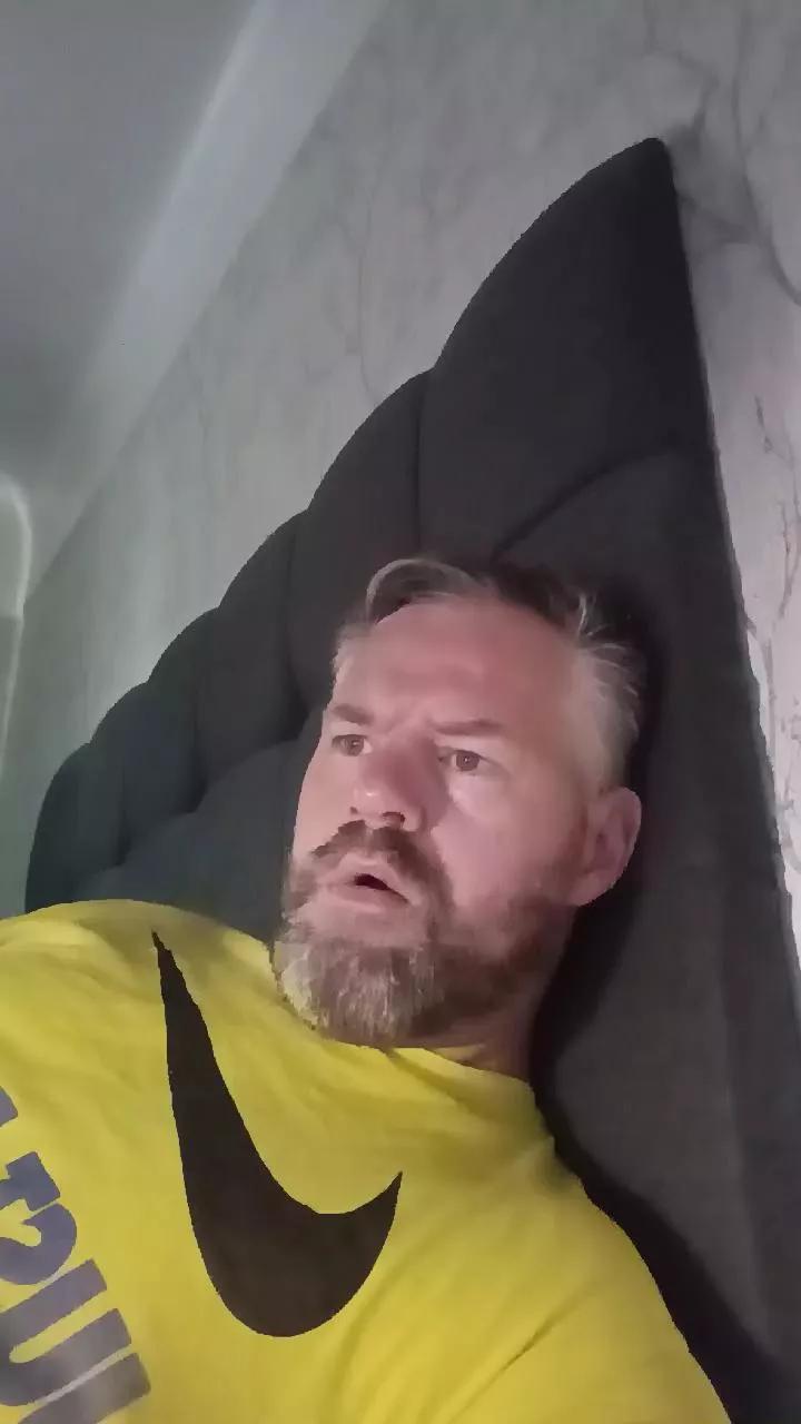 jonnyx5 on Cam4 