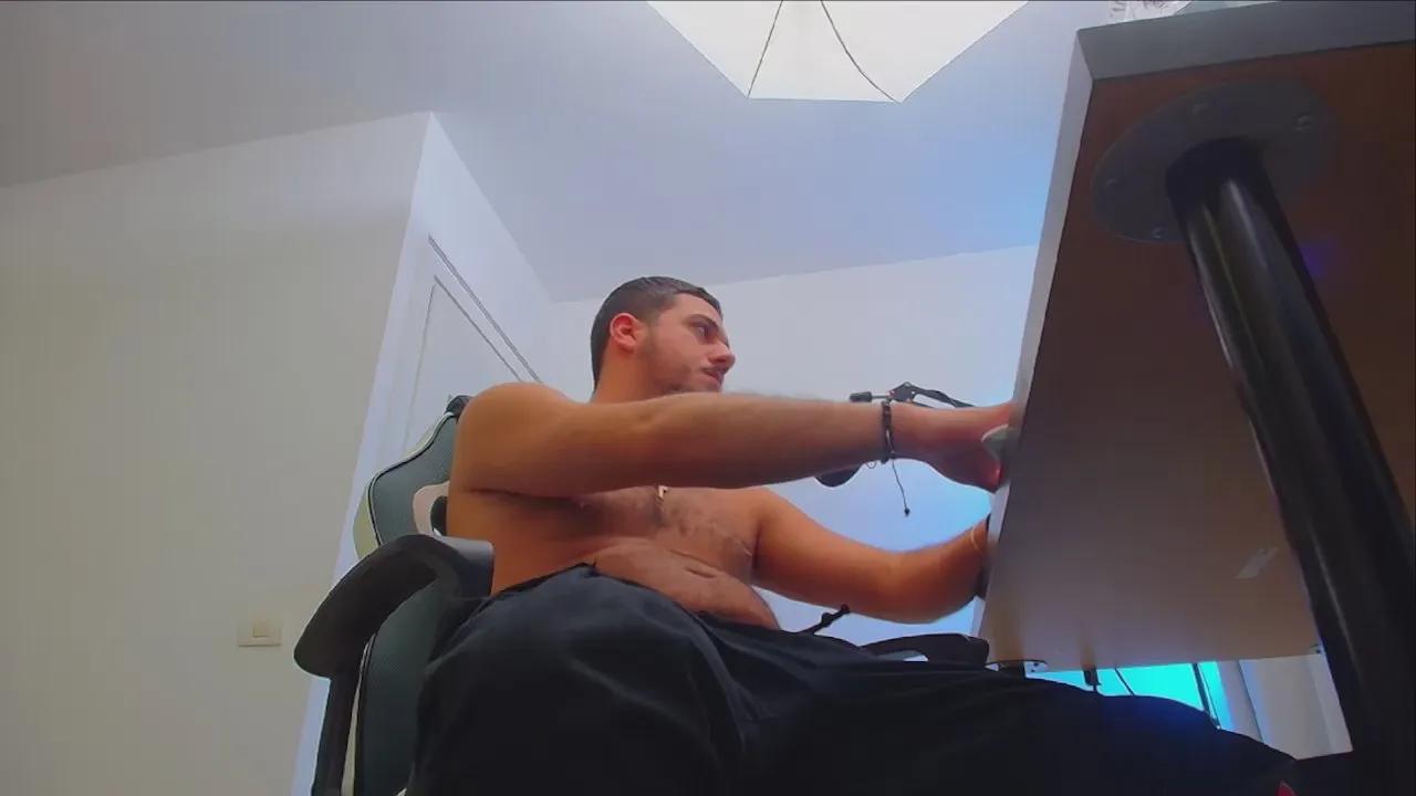 Offline JoshKnights on Cam4