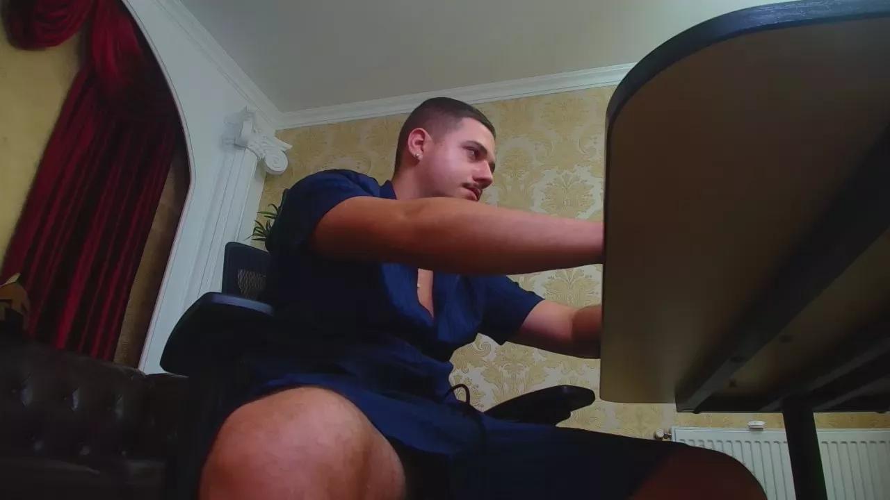 Offline JoshKnights on Cam4