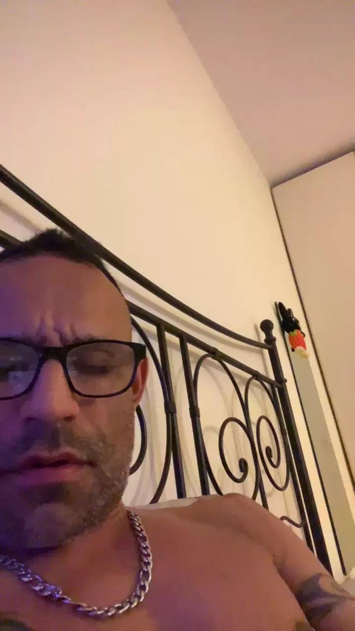 Offline JSYMON on Cam4