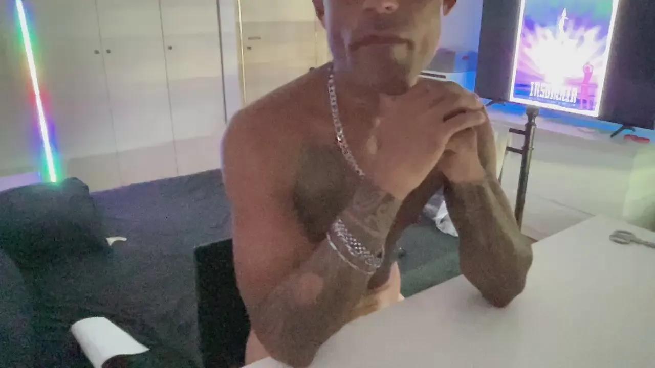 Offline JSYMON on Cam4