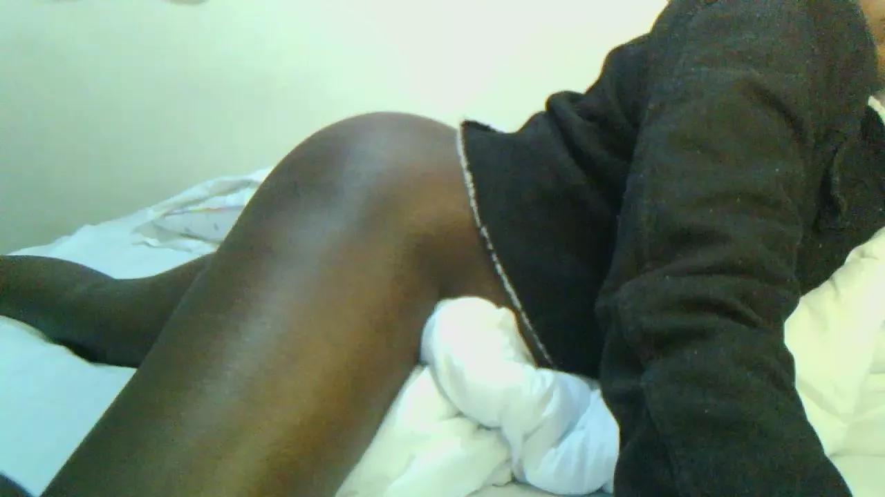 Offline Juicykitty24 on Cam4