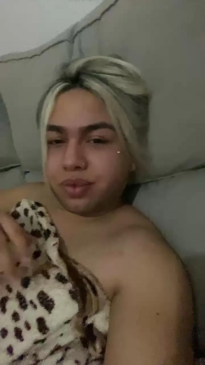 Juju6999 on Cam4 