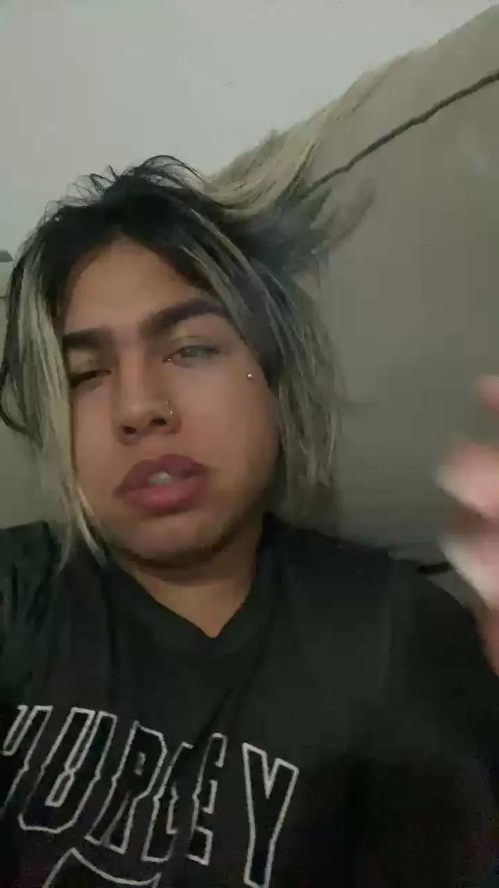 Juju6999 on Cam4 