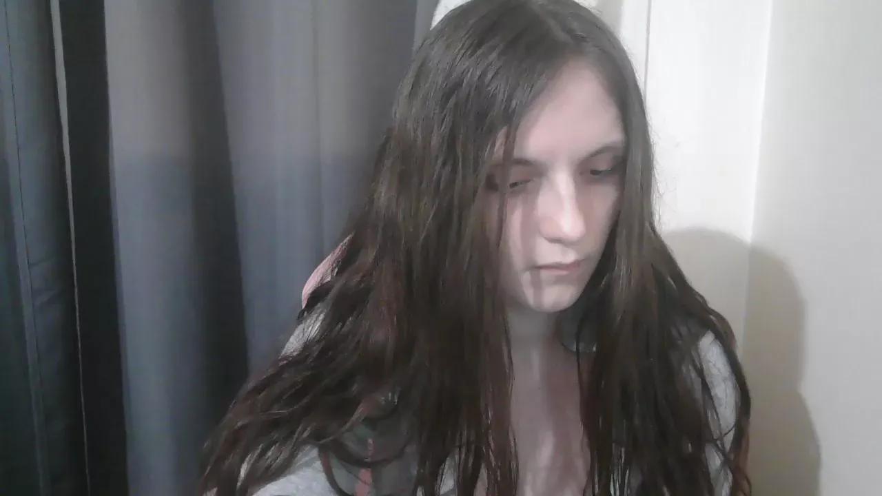 julia14000 on Cam4 