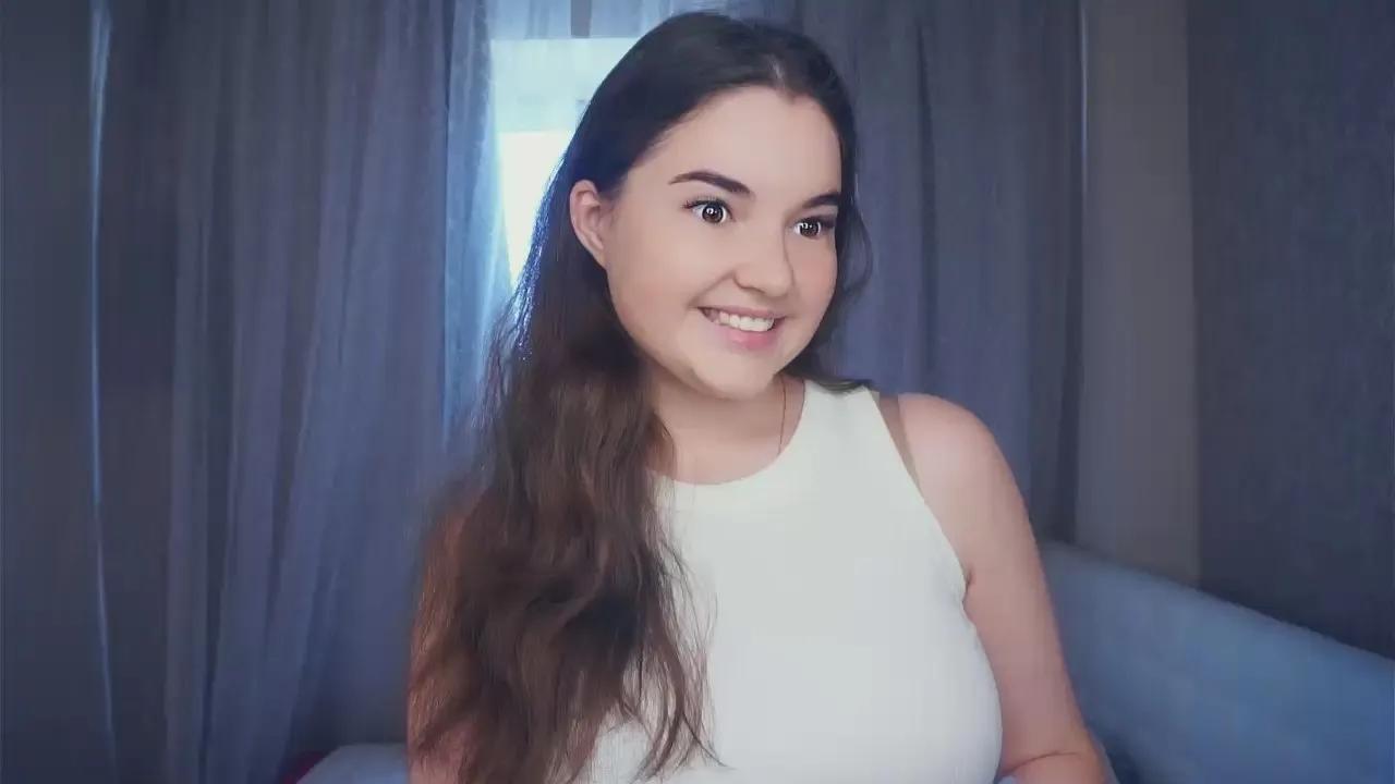 Avatar of JulianaBlow