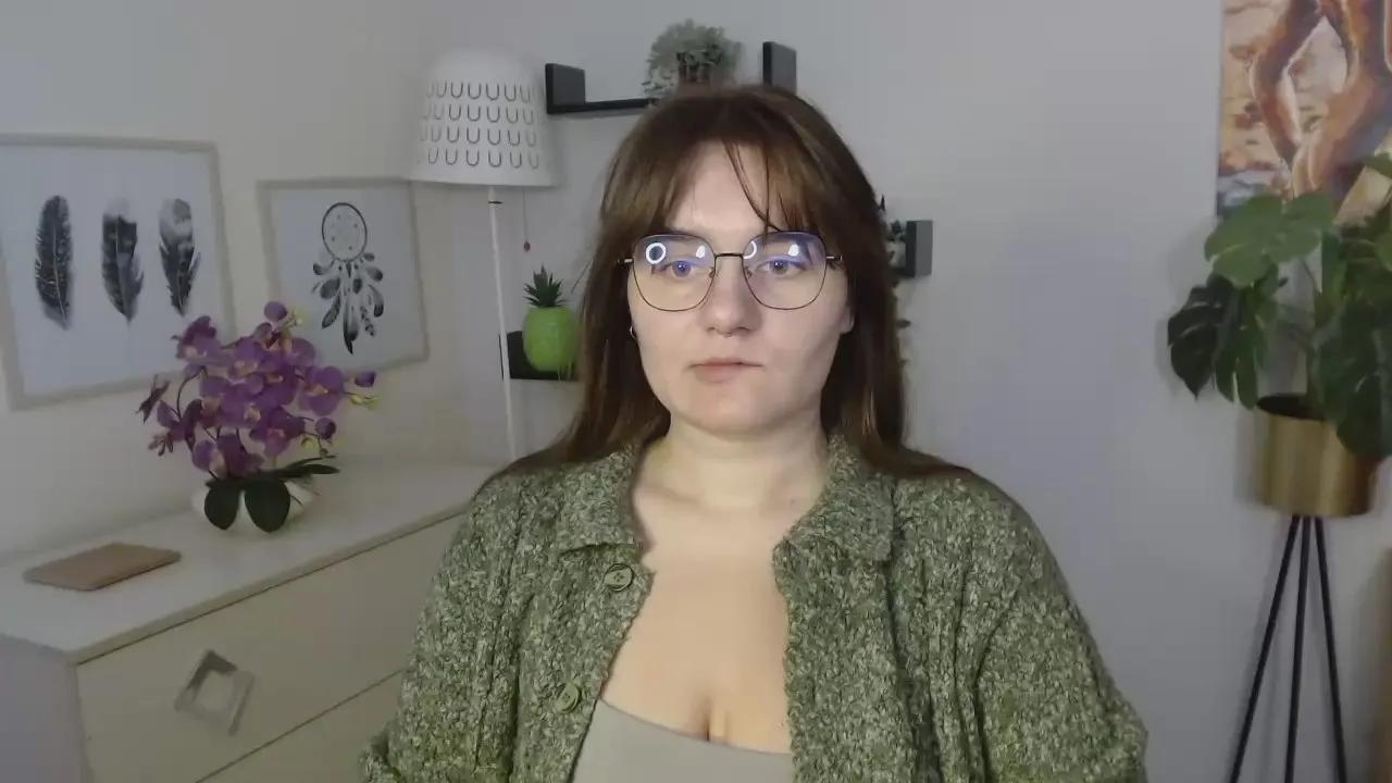 Freechat julie_sensual on Cam4