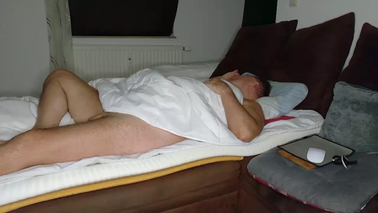 Offline juliopaar on Cam4