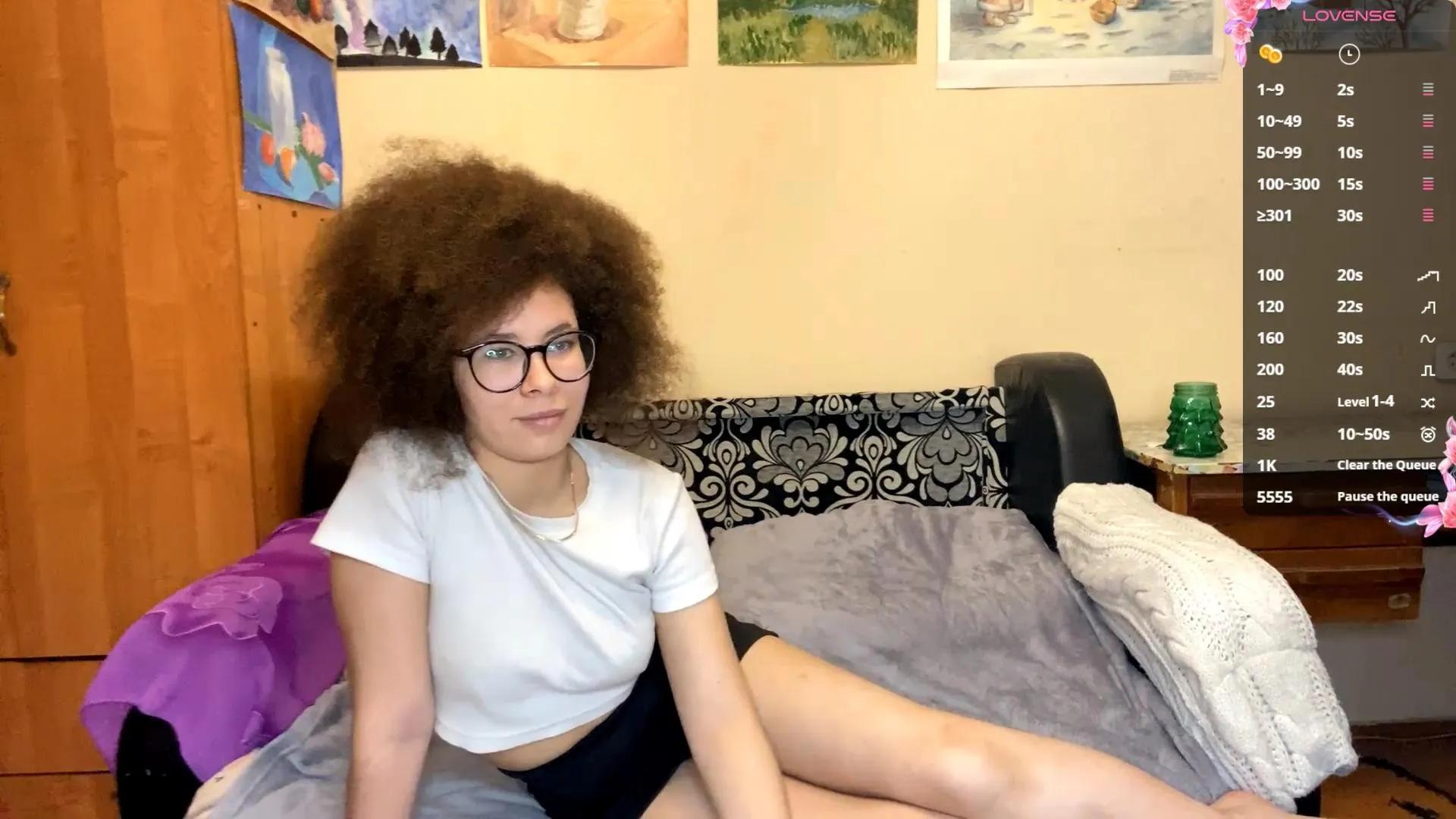 KamalaSkiver on Cam4 