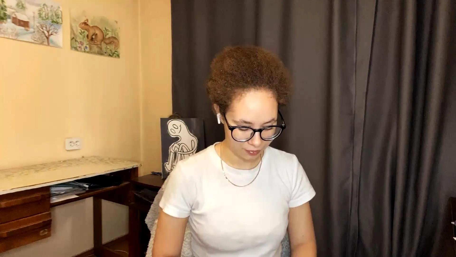 KamalaSkiver on Cam4 